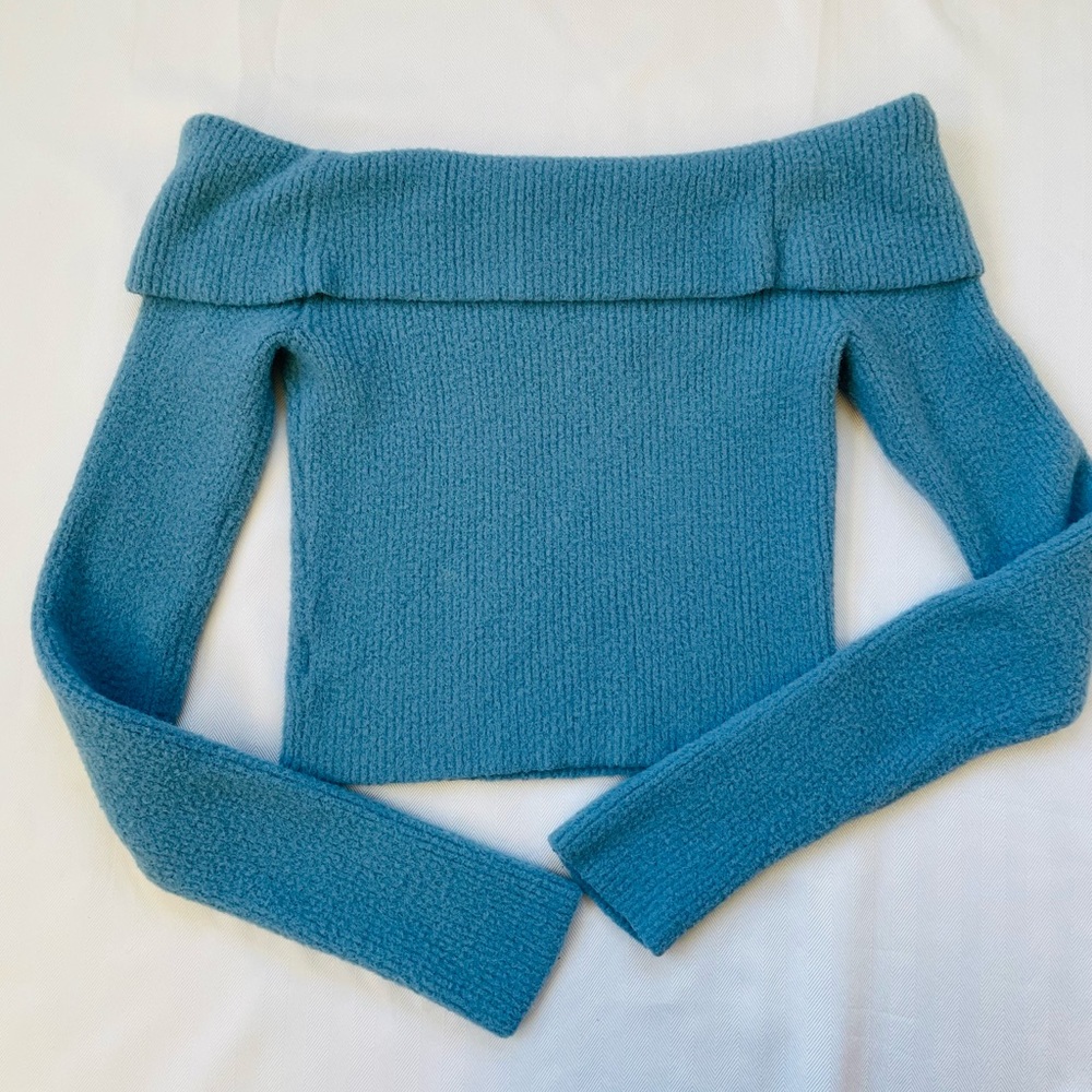 American Eagle Off-Shoulder Women Sweater Medium